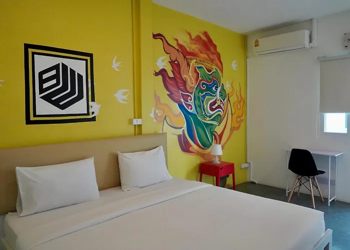 Hostel Bw Thai Art Style