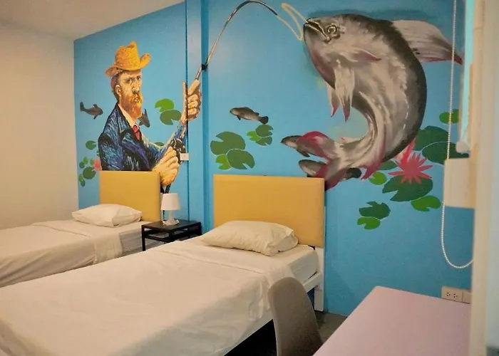 Bw Thai Art Style Hostel *
